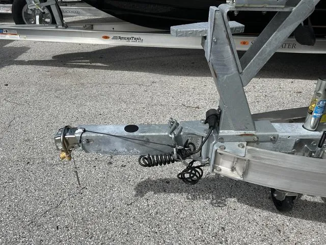 Slide: The Image of Ranger 2360 Bay 2024 - 3