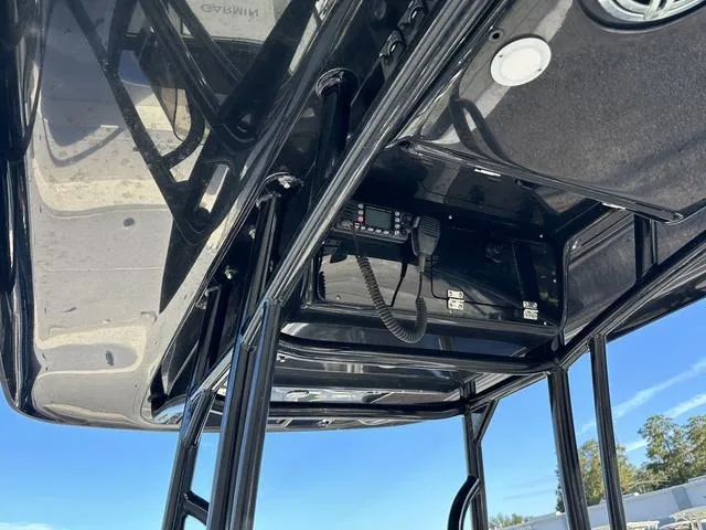 Slide: The Image of Shearwater 25LTD 2017 - 12