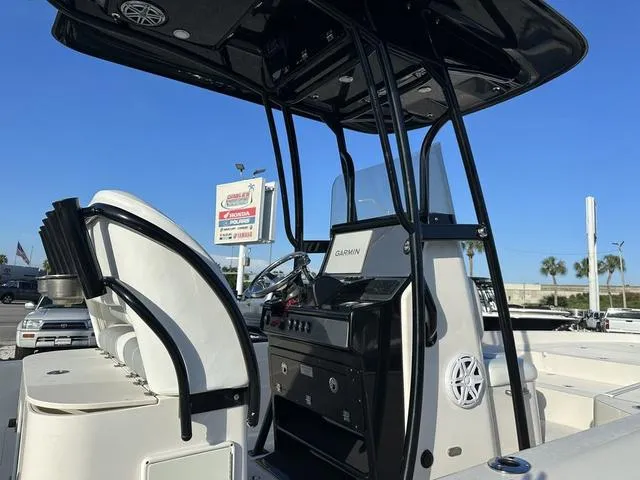 Slide: The Image of Shearwater 25LTD 2017 - 4