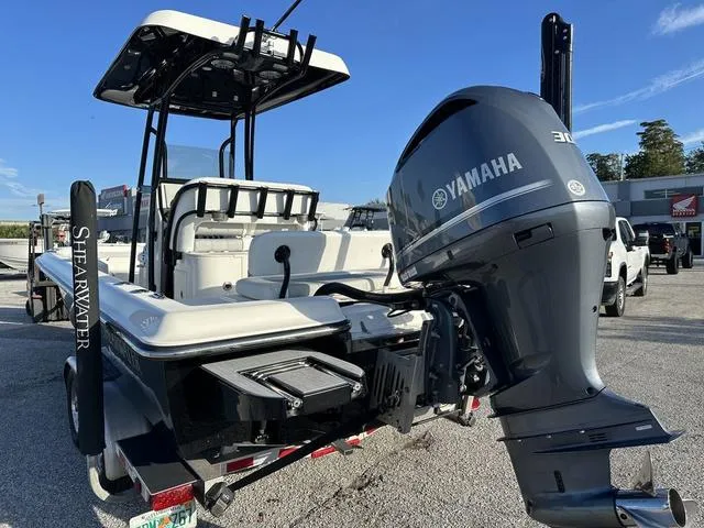 Slide: The Image of Shearwater 25LTD 2017 - 8