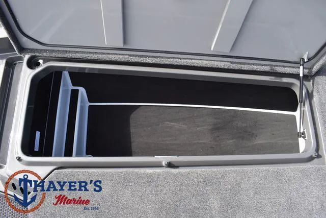 Slide: The Image of Ikon Boats LX21 2025 - 13