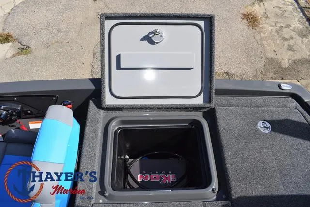 Slide: The Image of Ikon Boats LX21 2025 - 34