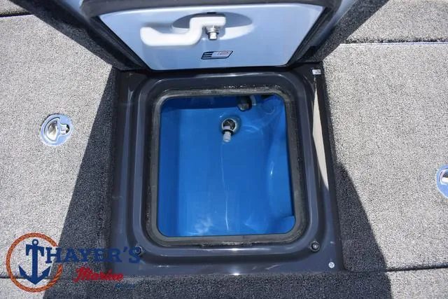 Slide: The Image of Ikon Boats LX21 2025 - 36