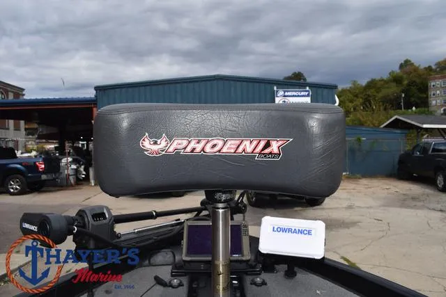 Slide: The Image of 2017 Phoenix Bass Boats 920 ProXP with Lowrance equipment at Thayer's Marine. - 13