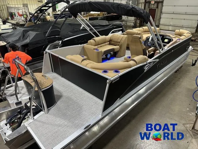 Slide: The Image of Tahoe Cascade 2385 Elite Cruise Tritoon & Honda 4-Stroke 2025 - 52