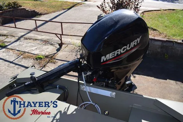 Slide: The Image of Tracker GRIZZLY® 1654 T Sportsman 2025 - 10