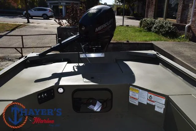 Slide: The Image of Tracker GRIZZLY® 1654 T Sportsman 2025 - 21