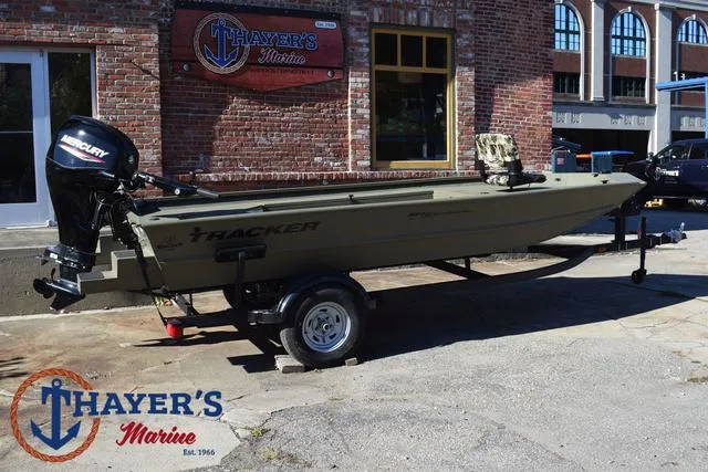 Slide: The Image of Tracker GRIZZLY® 1654 T Sportsman 2025 - 3