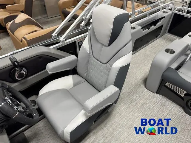 Slide: The Image of Tahoe LTZ 2385 Swingback (VRL) & Honda 4-Stroke EFI 2025 - 10