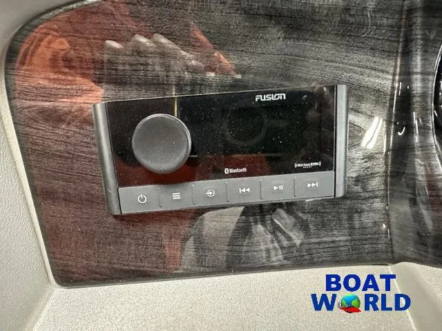 Slide: The Image of Tahoe LTZ 2385 Swingback (VRL) & Honda 4-Stroke EFI 2025 - 12