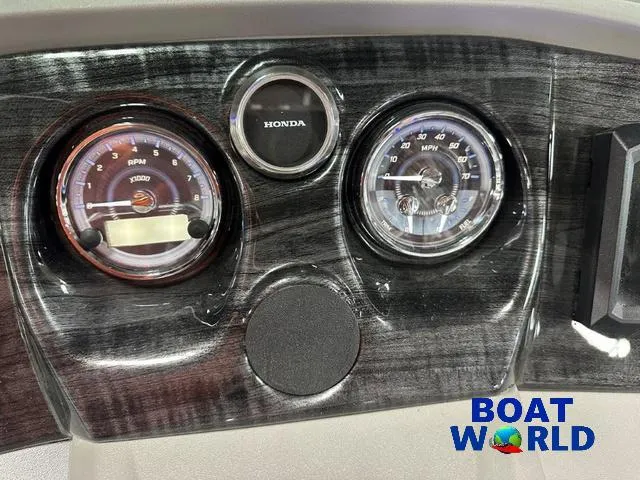 Slide: The Image of Tahoe LTZ 2385 Swingback (VRL) & Honda 4-Stroke EFI 2025 - 13