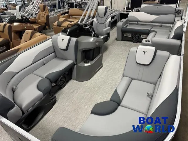 Slide: The Image of Tahoe LTZ 2385 Swingback (VRL) & Honda 4-Stroke EFI 2025 - 31