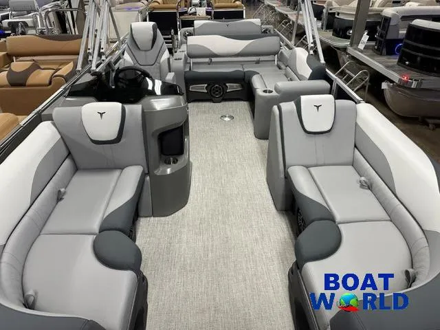 Slide: The Image of Tahoe LTZ 2385 Swingback (VRL) & Honda 4-Stroke EFI 2025 - 6