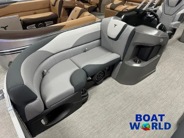 Slide: The Image of Tahoe LTZ 2385 Swingback (VRL) & Honda 4-Stroke EFI 2025 - 7