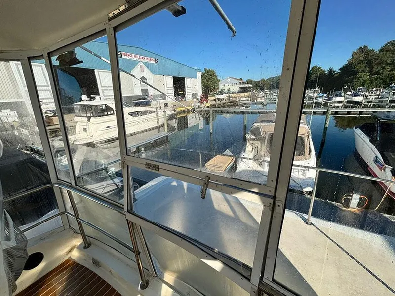 Slide: The Image of Sea Ray 480 Sedan Bridge 1998 - 21