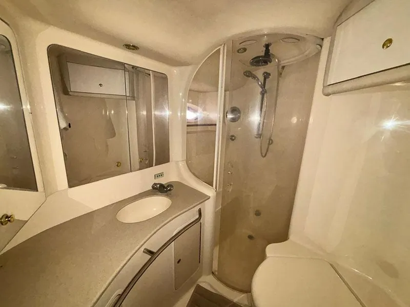 Slide: The Image of Sea Ray 480 Sedan Bridge 1998 - 34