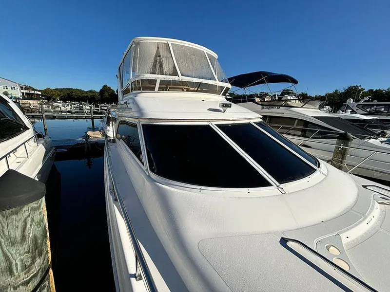 Slide: The Image of Sea Ray 480 Sedan Bridge 1998 - 39