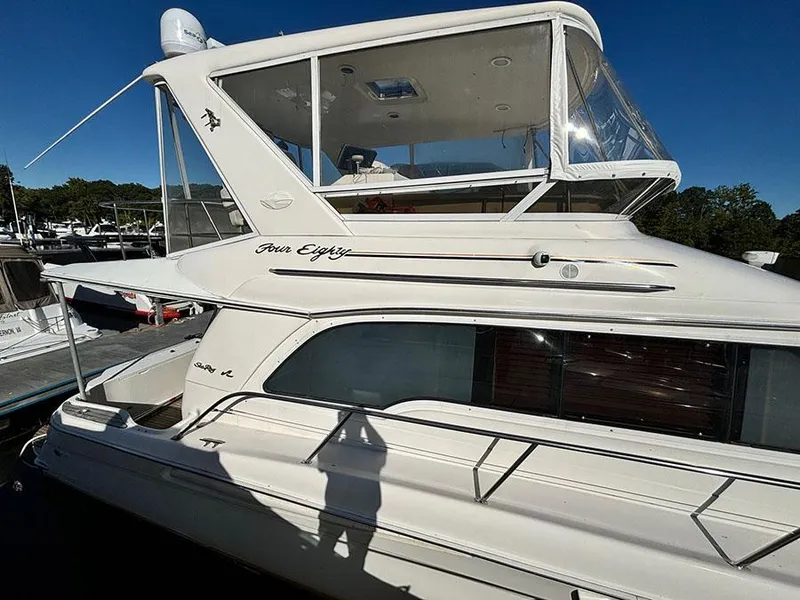 Slide: The Image of Sea Ray 480 Sedan Bridge 1998 - 6