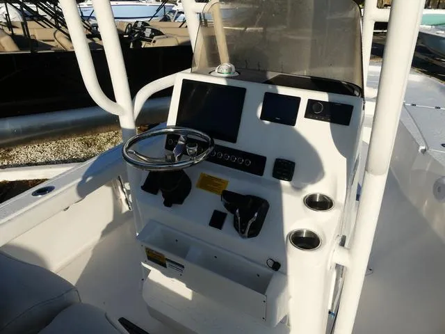 Slide: The Image of Key West 250 Bay Reef 2025 - 13