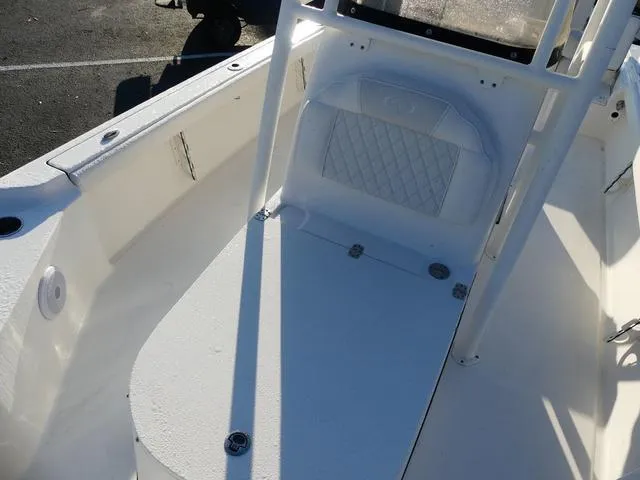 Slide: The Image of Key West 250 Bay Reef 2025 - 21