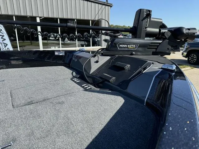 Slide: The Image of Skeeter WXR2060 2025 - 12