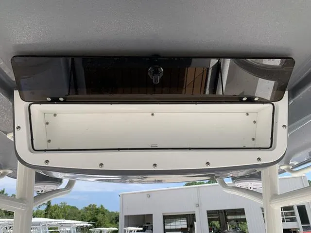 Slide: The Image of Ranger 2360 Bay 2024 - 28