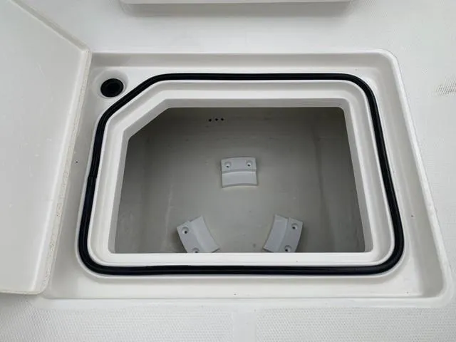 Slide: The Image of Ranger 2360 Bay 2024 - 39