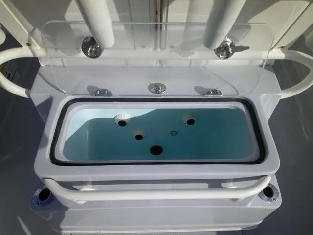 Slide: The Image of Ranger 2660 Bay 2025 - 12