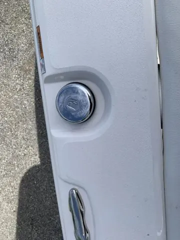 Slide: The Image of Sea Fox 228 Commander 2025 - 39