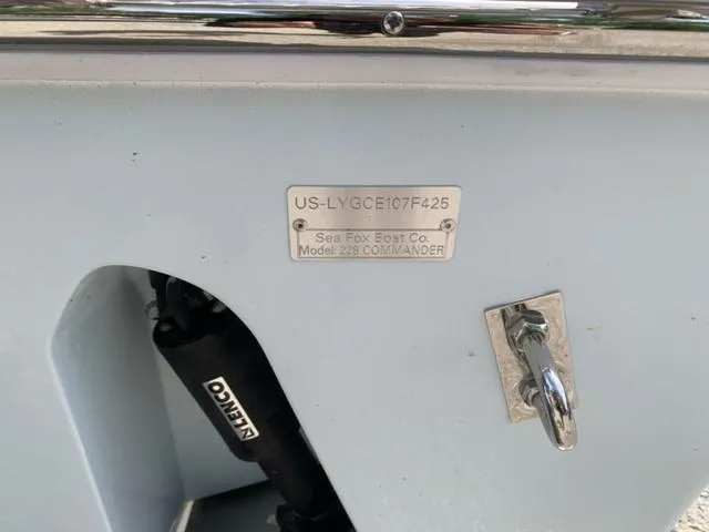 Slide: The Image of Sea Fox 228 Commander 2025 - 46