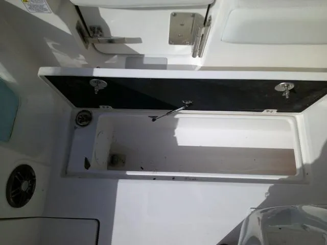 Slide: The Image of Sea Fox 268 Commander 2025 - 12