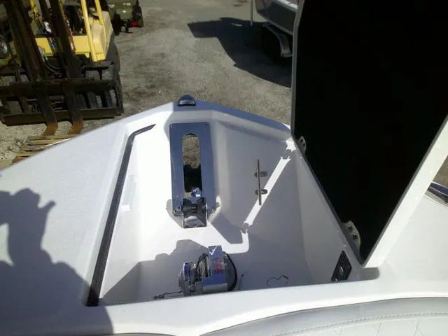 Slide: The Image of Sea Fox 268 Commander 2025 - 21