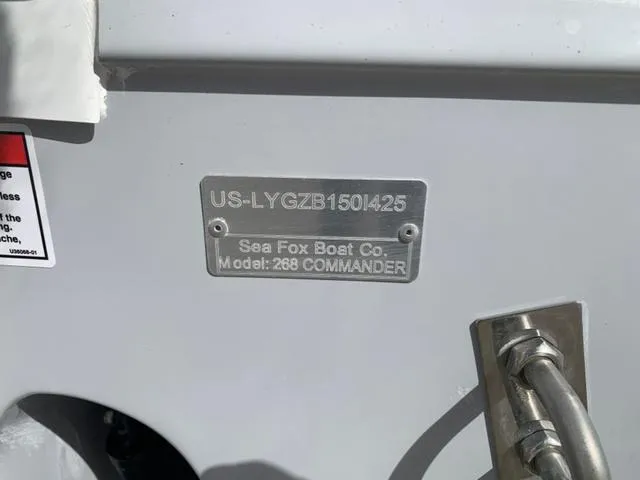 Slide: The Image of Sea Fox 268 Commander 2025 - 23