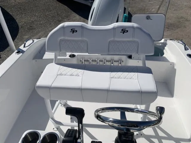 Slide: The Image of Sea Pro 202 Center Console 2025 - 10