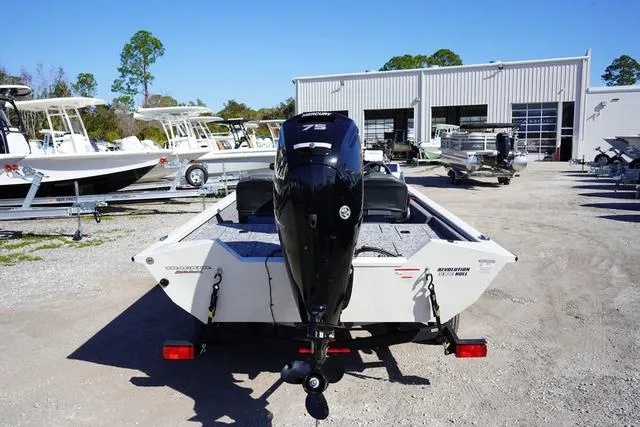 Slide: The Image of Tracker Pro Team 175 TF 2025 - 3