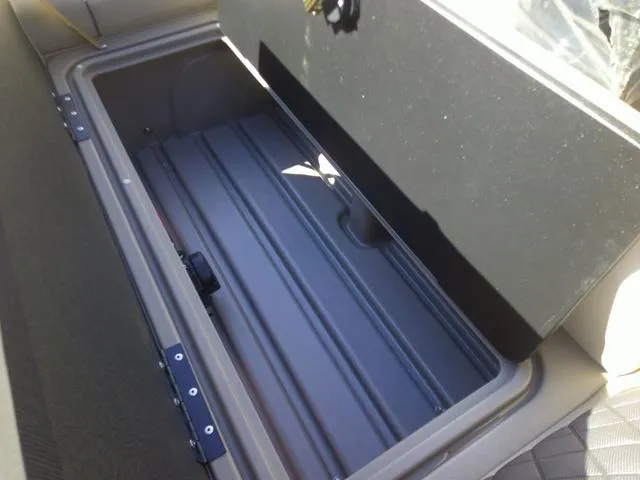 Slide: The Image of Sun Tracker Fishin Barge 22 2024 - 20