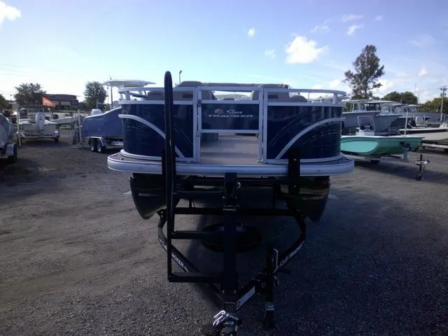 Slide: The Image of Sun Tracker Fishin Barge 22 2024 - 6