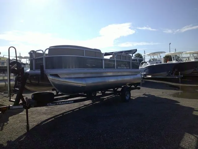 Slide: The Image of Sun Tracker Party Barge 18 2025 - 38