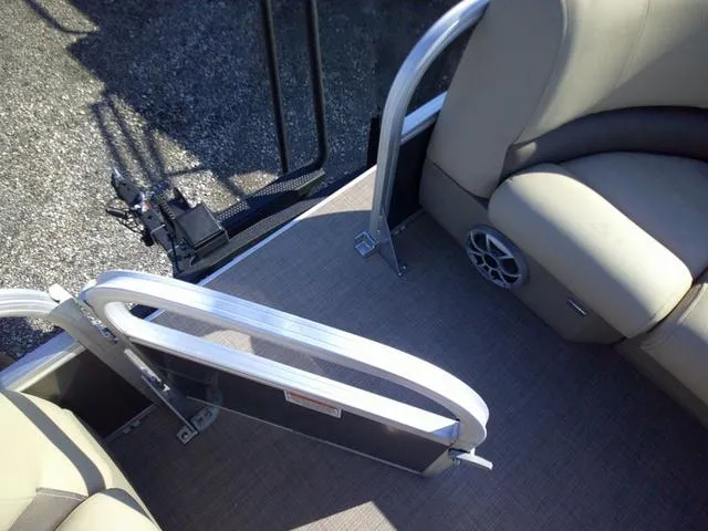 Slide: The Image of Sun Tracker Party Barge 18 2025 - 41