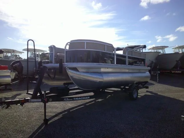 Slide: The Image of Sun Tracker Party Barge 16 2025 - 6