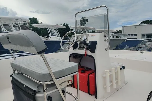 Slide: The Image of Carolina EV198 Sea Skiff 2024 - 6