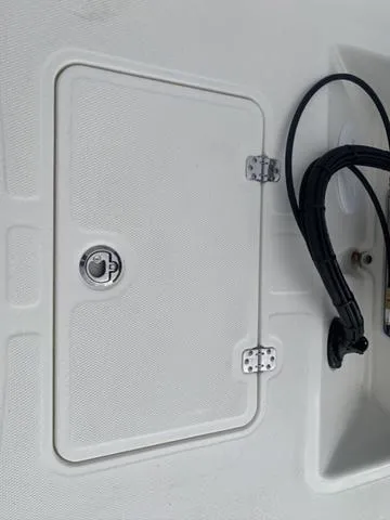 Slide: The Image of Mako Pro Skiff 17 2025 - 10