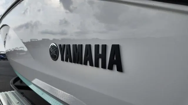 Slide: The Image of Yamaha 222S 2025 - 11