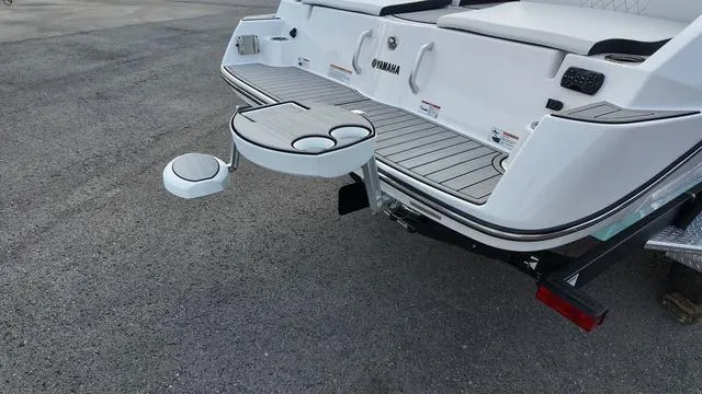 Slide: The Image of Yamaha 222S 2025 - 15