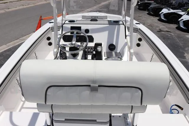 Slide: The Image of Yamaha 195 FSH Sport 2025 - 11