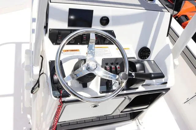 Slide: The Image of Yamaha 195 FSH Sport 2025 - 13