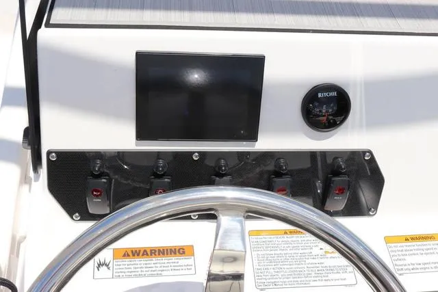 Slide: The Image of Yamaha 195 FSH Sport 2025 - 14