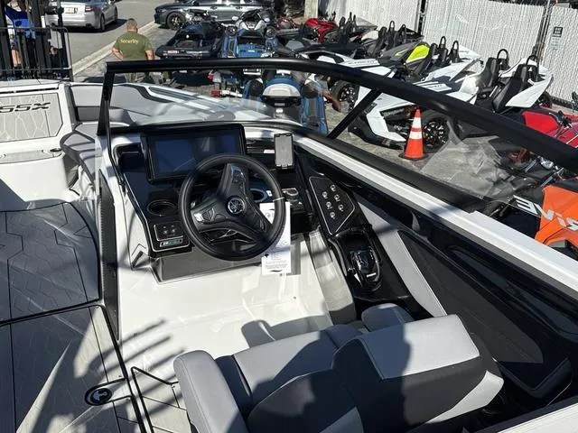 Slide: The Image of Yamaha 255XD-MIST GRAY-GALVANIZE 2025 - 22