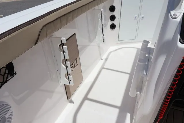 Slide: The Image of Yamaha 222 FSH Sport 2025 - 17