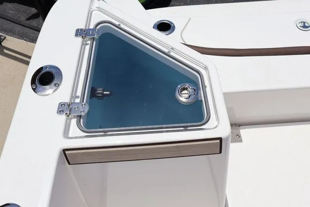 Slide: The Image of Yamaha 222 FSH Sport 2025 - 31